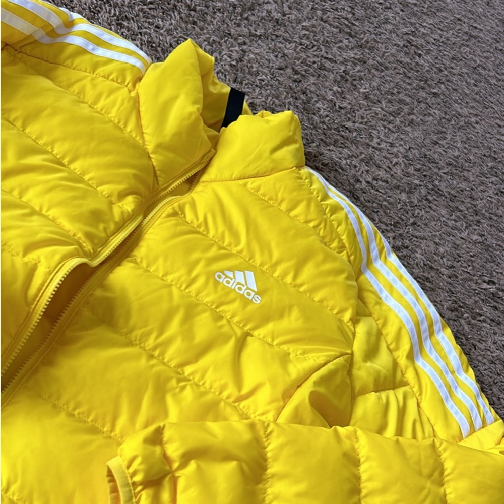 Women’s Adidas jacket - Picture 2 of 5